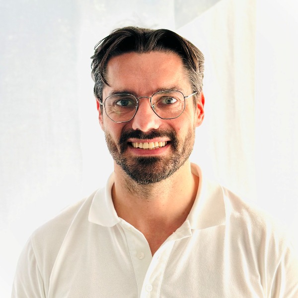 Dr. Floris van Lier